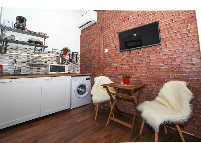 Fab 'n' Chic Apartman *