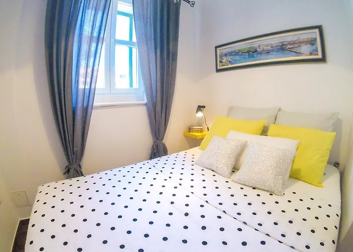 Fab 'n' Chic Apartman