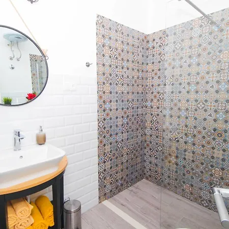 Fab 'n' Chic * ספליט