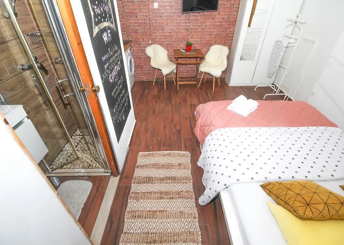 Fab 'n' Chic * سبليت