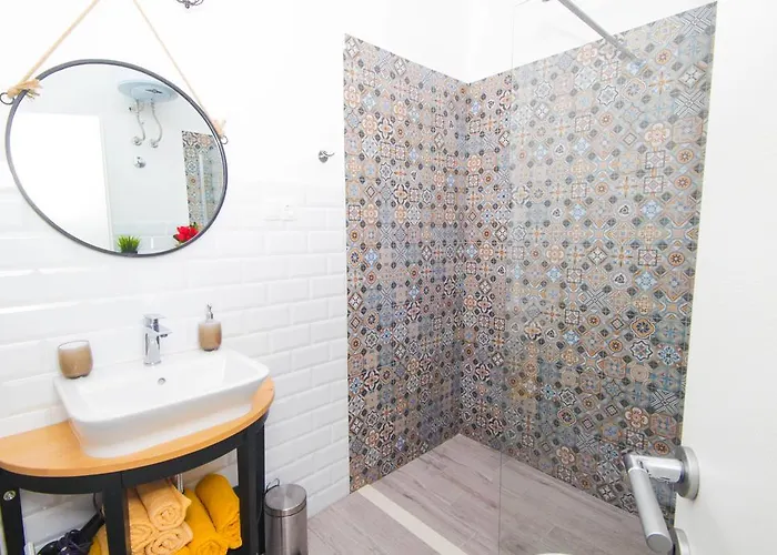 Fab 'n' Chic * سبليت