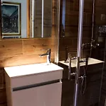 Fab 'n' Chic Apartmán